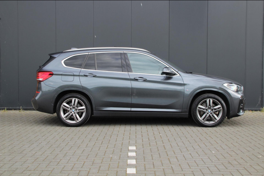 BMW X1 XDrive25e M-sport | Pano | Trekhaak | Navi