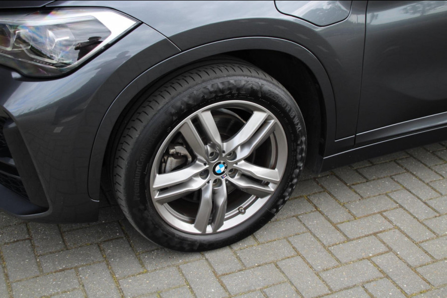 BMW X1 XDrive25e M-sport | Pano | Trekhaak | Navi