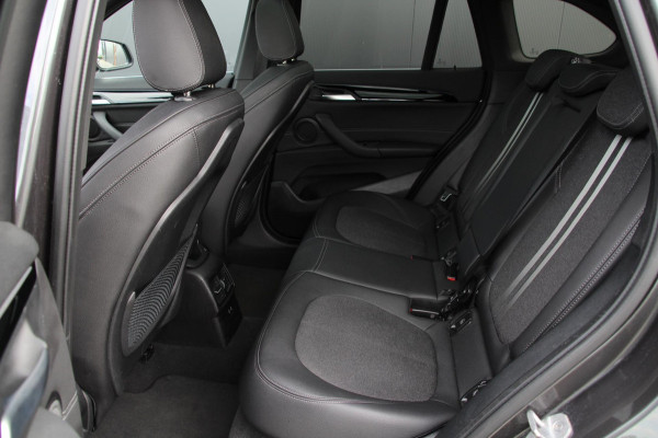 BMW X1 XDrive25e M-sport | Pano | Trekhaak | Navi