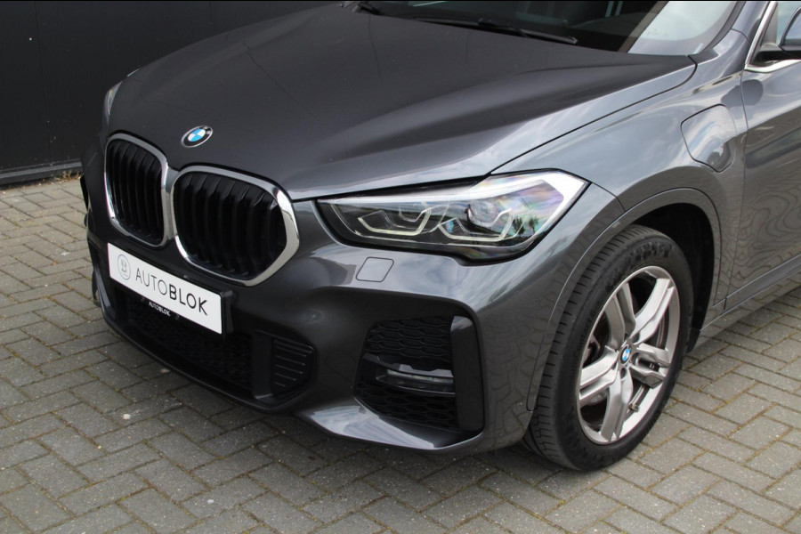 BMW X1 XDrive25e M-sport | Pano | Trekhaak | Navi