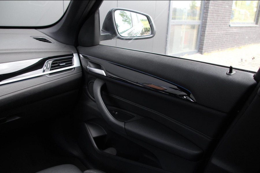 BMW X1 XDrive25e M-sport | Pano | Trekhaak | Navi