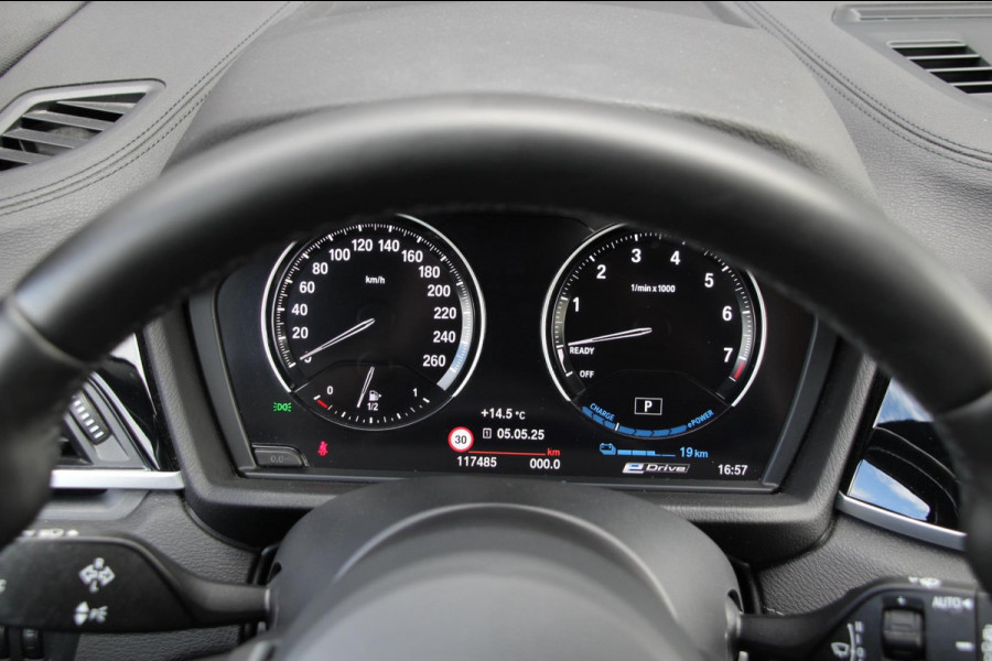 BMW X1 XDrive25e M-sport | Pano | Trekhaak | Navi