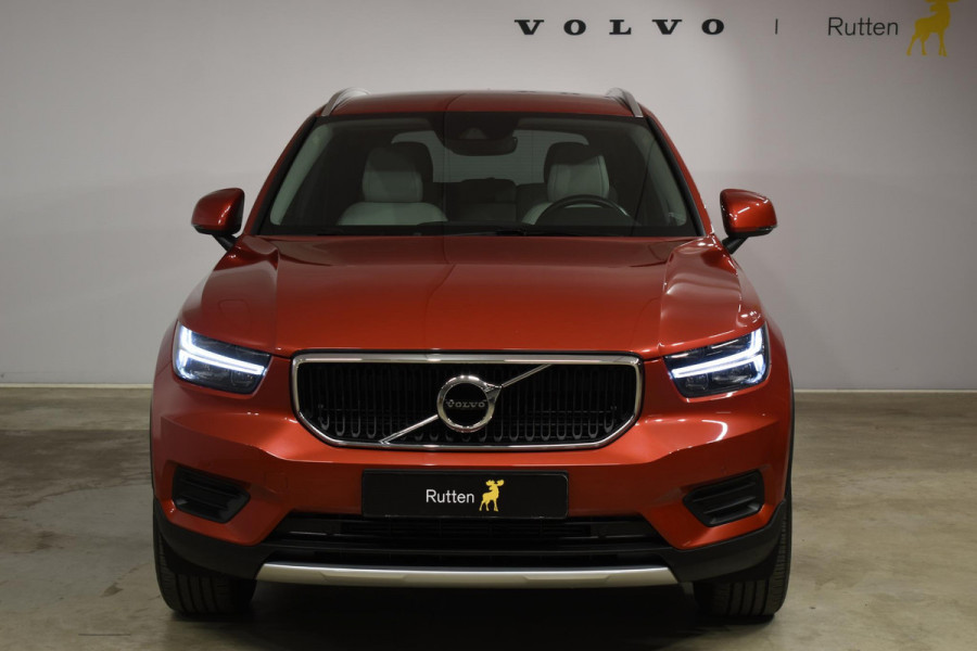 Volvo XC40 T5 262PK Automaat Twin Engine Momentum Pro / Leer / Park assist v+a / Achteruitrijcamera / Elektrische achterklep / Donker getint glas / Apple Carplay/Android Auto