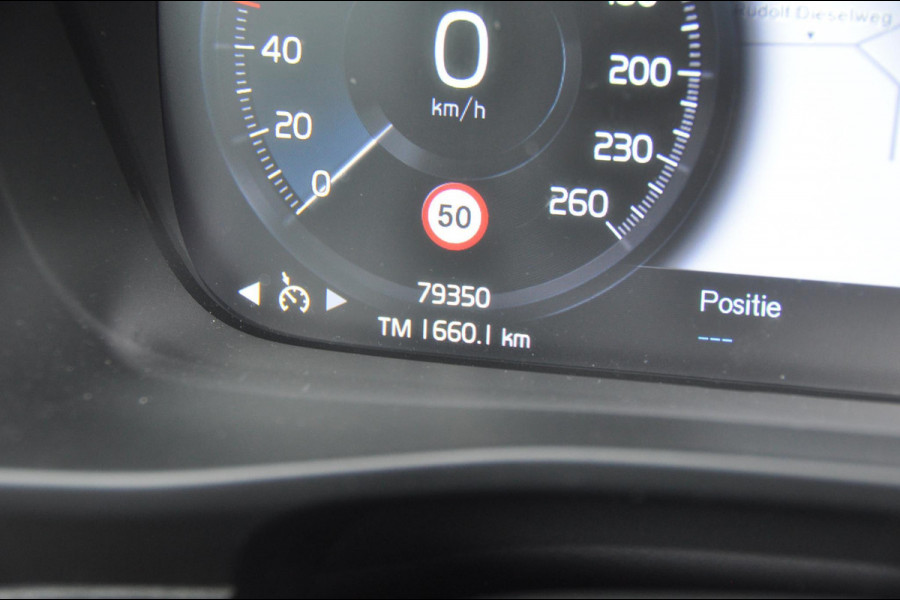 Volvo XC40 T5 262PK Automaat Twin Engine Momentum Pro / Leer / Park assist v+a / Achteruitrijcamera / Elektrische achterklep / Donker getint glas / Apple Carplay/Android Auto