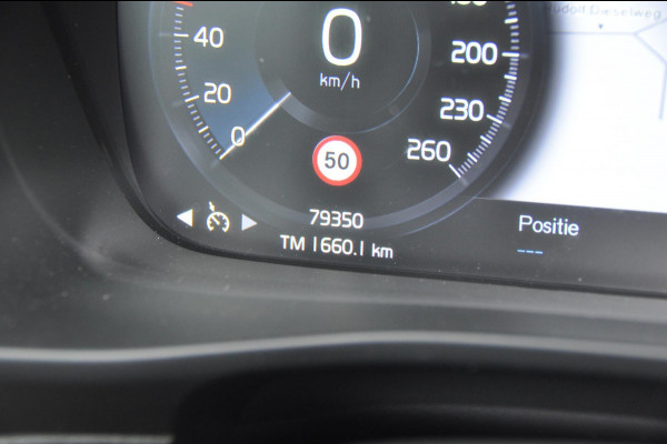 Volvo XC40 T5 262PK Automaat Twin Engine Momentum Pro / Leer / Park assist v+a / Achteruitrijcamera / Elektrische achterklep / Donker getint glas / Apple Carplay/Android Auto
