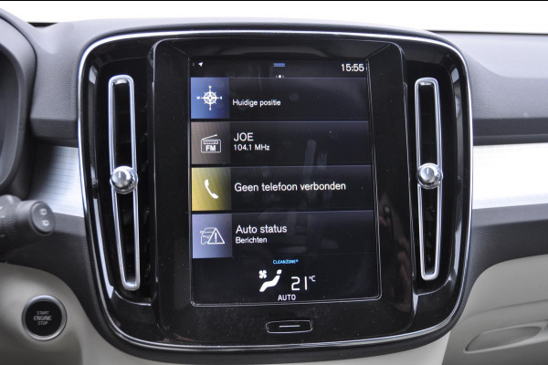 Volvo XC40 T5 262PK Automaat Twin Engine Momentum Pro / Leer / Park assist v+a / Achteruitrijcamera / Elektrische achterklep / Donker getint glas / Apple Carplay/Android Auto