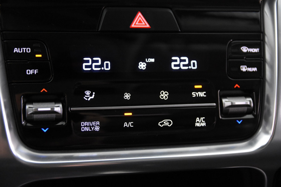 Kia Sorento 1.6 T-GDI Plug-in Hybrid 4WD 7p. *Full Options*