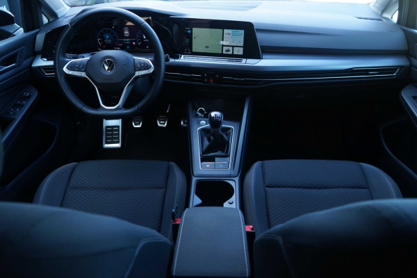 Volkswagen Golf VIII 1.0 TSI Active