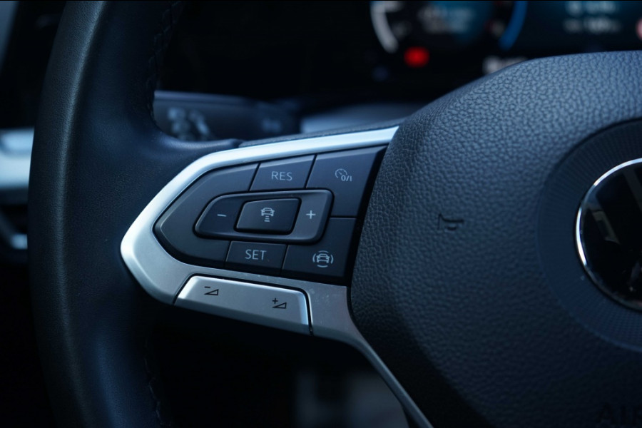 Volkswagen Golf VIII 1.0 TSI Active