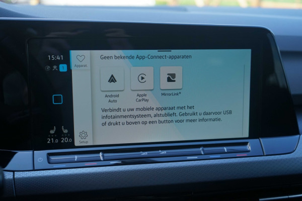 Volkswagen Golf VIII 1.0 TSI Active
