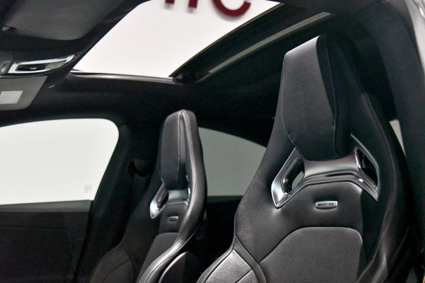 Mercedes-Benz CLA-Klasse AMG 45 S 4MATIC+. Schaal, Perf stuur, Pano, Koeling, Distro+, 360, Burm, Keyless, Btw, Dodeh, Multib!