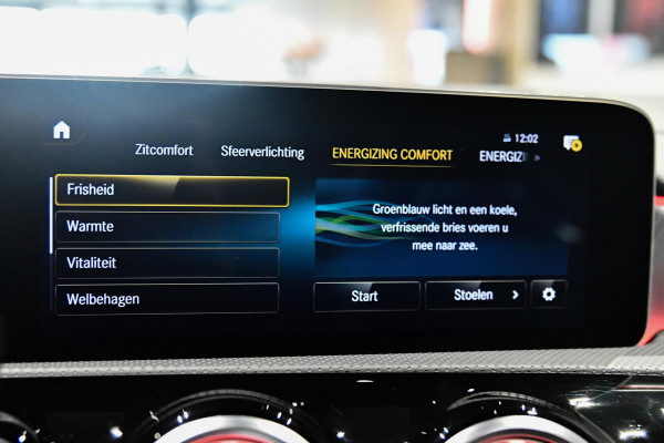 Mercedes-Benz CLA-Klasse AMG 45 S 4MATIC+. Schaal, Perf stuur, Pano, Koeling, Distro+, 360, Burm, Keyless, Btw, Dodeh, Multib!