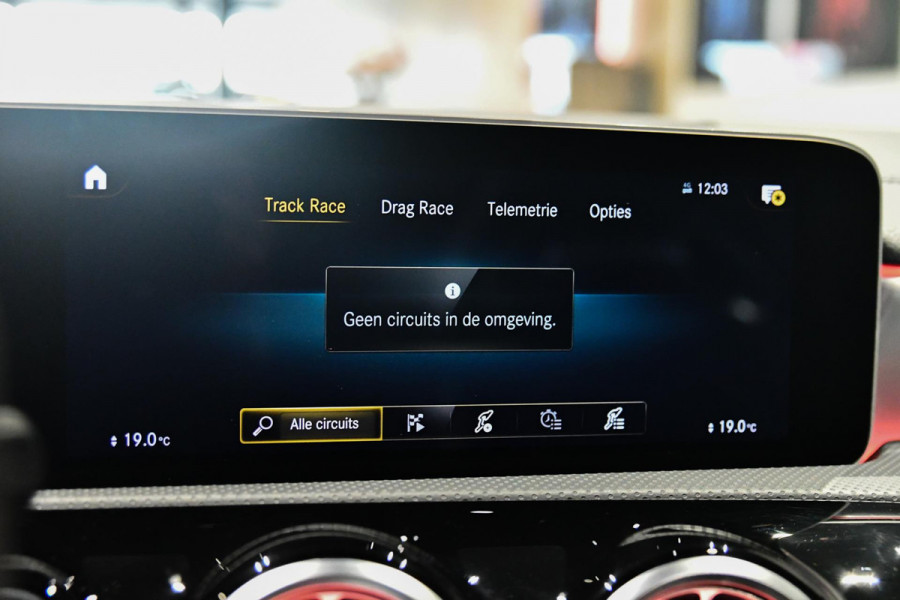 Mercedes-Benz CLA-Klasse AMG 45 S 4MATIC+. Schaal, Perf stuur, Pano, Koeling, Distro+, 360, Burm, Keyless, Btw, Dodeh, Multib!