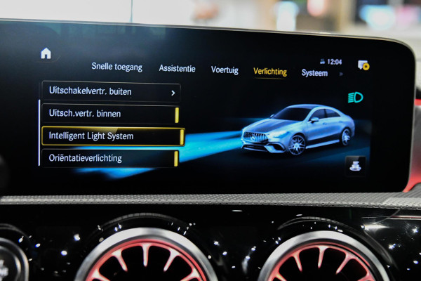 Mercedes-Benz CLA-Klasse AMG 45 S 4MATIC+. Schaal, Perf stuur, Pano, Koeling, Distro+, 360, Burm, Keyless, Btw, Dodeh, Multib!
