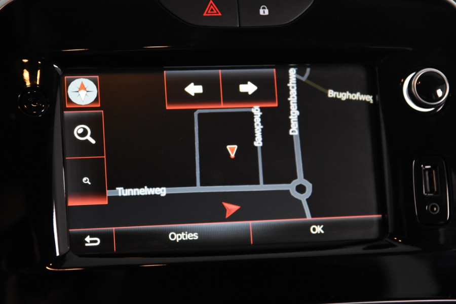 Renault Clio 0.9 TCe Zen Limited *1ste Eigenaar*Navigatie*Airco*