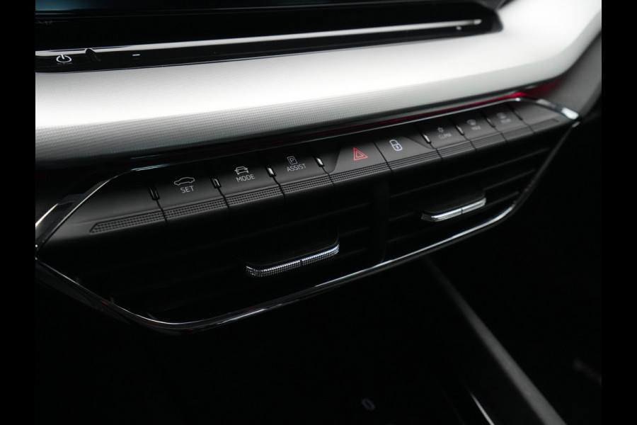 Škoda Octavia Combi 1.4 TSI 204pk iV PHEV Style First Edition Navigatie Camera Matrix Led Stoelverwarming