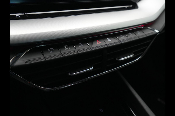 Škoda Octavia Combi 1.4 TSI 204pk iV PHEV Style First Edition Navigatie Camera Matrix Led Stoelverwarming