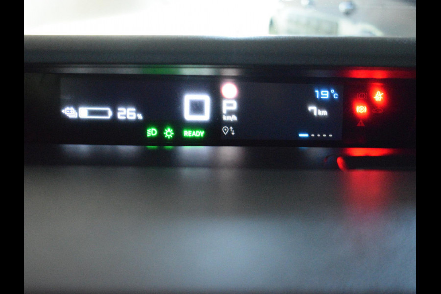 Citroën ë-C3 Max 113pk 44 kWh 3 FASE | ACHTERUITRIJCAMERA MET SENSOREN | NAVIGATIE & CARPLAY | E.C.C. | UIT VOORRAAD LEVERBAAR
