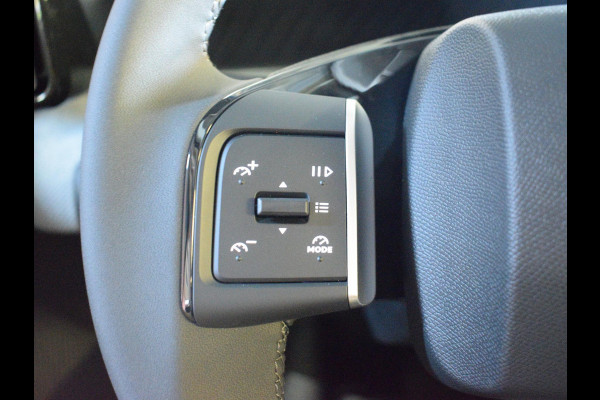 Citroën ë-C3 Max 113pk 44 kWh 3 FASE | ACHTERUITRIJCAMERA MET SENSOREN | NAVIGATIE & CARPLAY | E.C.C. | UIT VOORRAAD LEVERBAAR