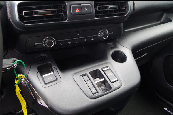 Opel Combo Electric 136 L1 50kWh > 2025/Comfort stoel/Camera/Apple Carplay/Android Auto  | 3443 |