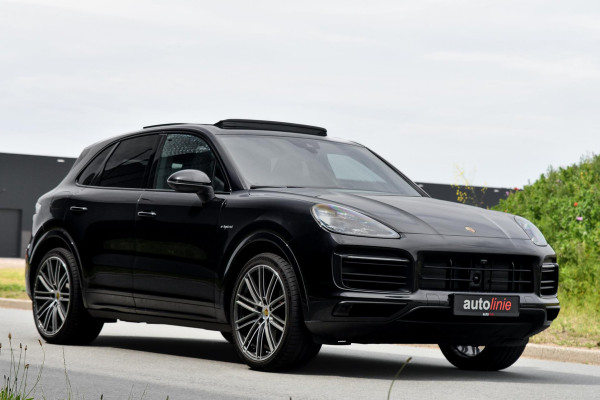 Porsche Cayenne 3.0 E-Hybrid. Sport Design, Chrono, Pano, Luchtv, 18 Weg, ACC, 360, Keyless, Bose, Trekh, CarPlay!