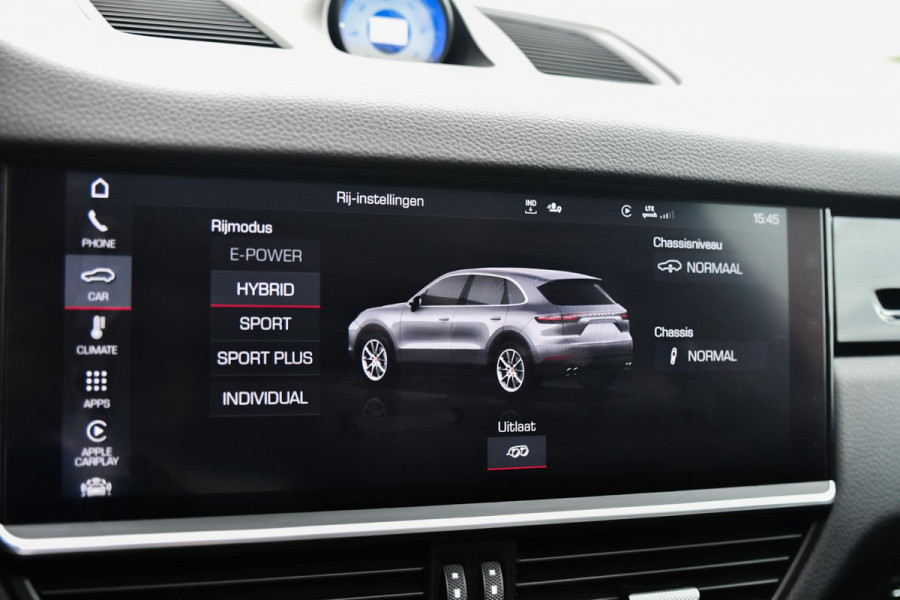 Porsche Cayenne 3.0 E-Hybrid. Sport Design, Chrono, Pano, Luchtv, 18 Weg, ACC, 360, Keyless, Bose, Trekh, CarPlay!