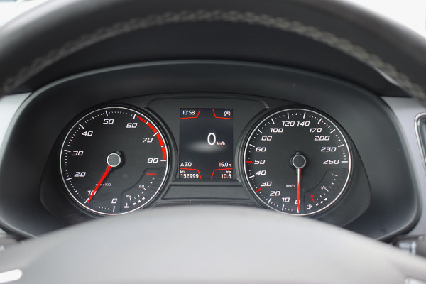 Seat León ST 1.5 TSI Style Ultimate Edition | Apple CarPlay | Leer/ Alcantara | Camera | Climate