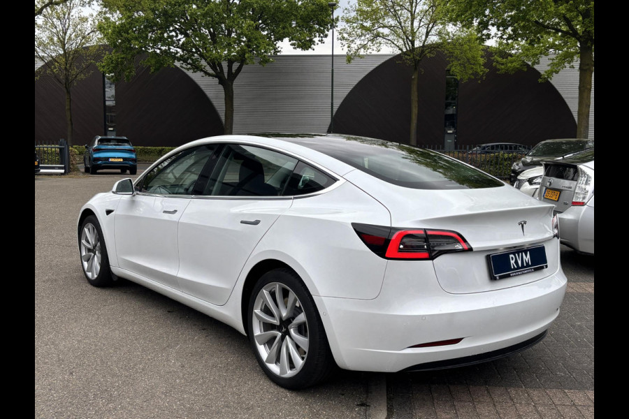 Tesla Model 3 Standard RWD Plus 60 kWh AUTOPILOT | LEDER | RIJKLAAR INCL. 12 MND. BOVAGGARANTIE