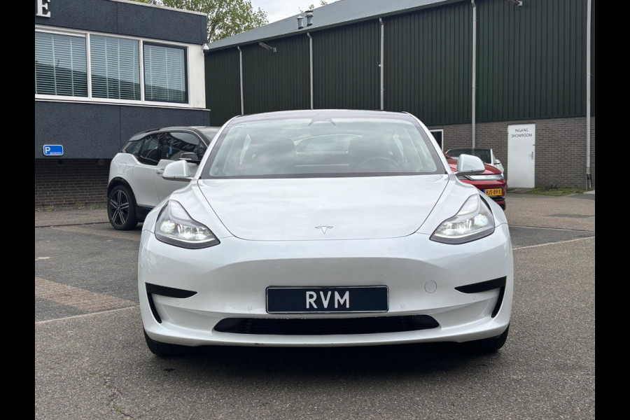 Tesla Model 3 Standard RWD Plus 60 kWh AUTOPILOT | LEDER | RIJKLAAR INCL. 12 MND. BOVAGGARANTIE