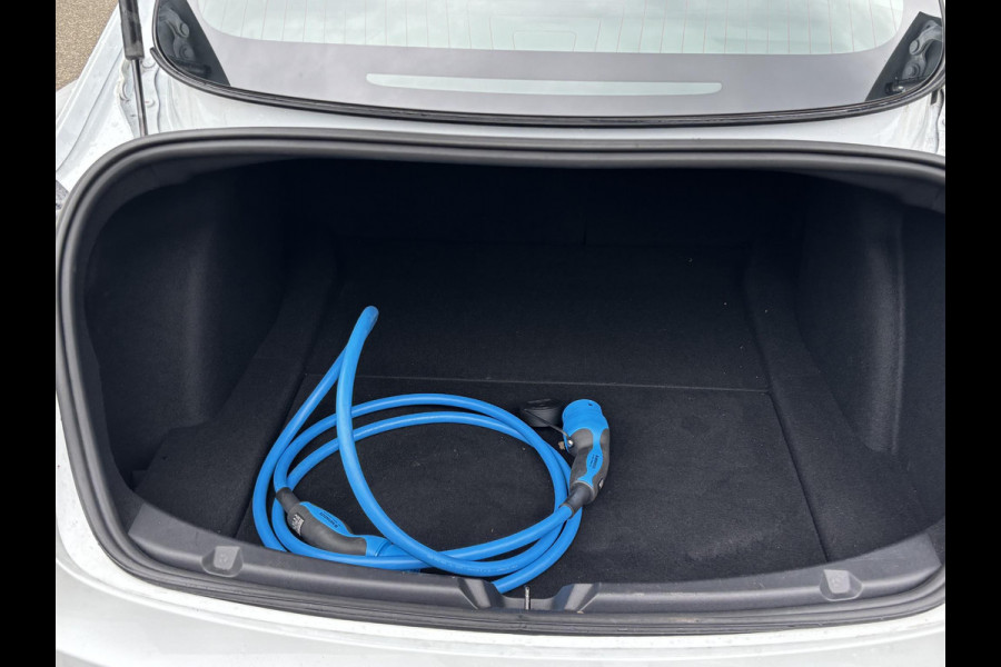 Tesla Model 3 Standard RWD Plus 60 kWh AUTOPILOT | LEDER | RIJKLAAR INCL. 12 MND. BOVAGGARANTIE
