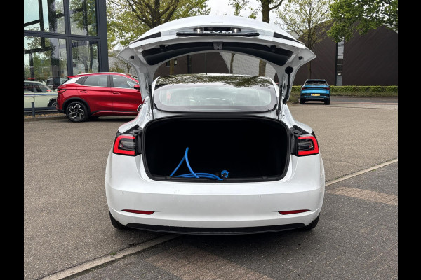 Tesla Model 3 Standard RWD Plus 60 kWh AUTOPILOT | LEDER | RIJKLAAR INCL. 12 MND. BOVAGGARANTIE