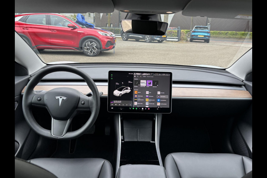 Tesla Model 3 Standard RWD Plus 60 kWh AUTOPILOT | LEDER | RIJKLAAR INCL. 12 MND. BOVAGGARANTIE