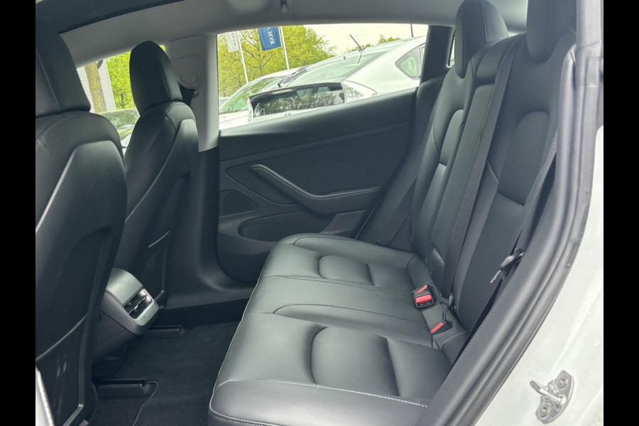 Tesla Model 3 Standard RWD Plus 60 kWh AUTOPILOT | LEDER | RIJKLAAR INCL. 12 MND. BOVAGGARANTIE