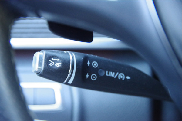 Mercedes-Benz V-Klasse 300d DC-5P AUT LED, LEDER, 2X SCHUIFDEUR, 360 CAMERA, ACC, STOELVERW.+KOELING, NAVI, TREKHAAK, ELEKTR. SCHUIFDEUREN+KLEP