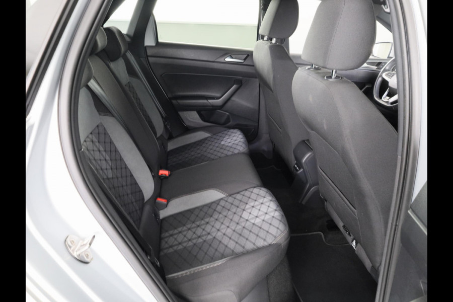 Volkswagen Polo 1.0 TSI R-Line Business | Camera | Clima | Stoelverwarming | Navigatie |