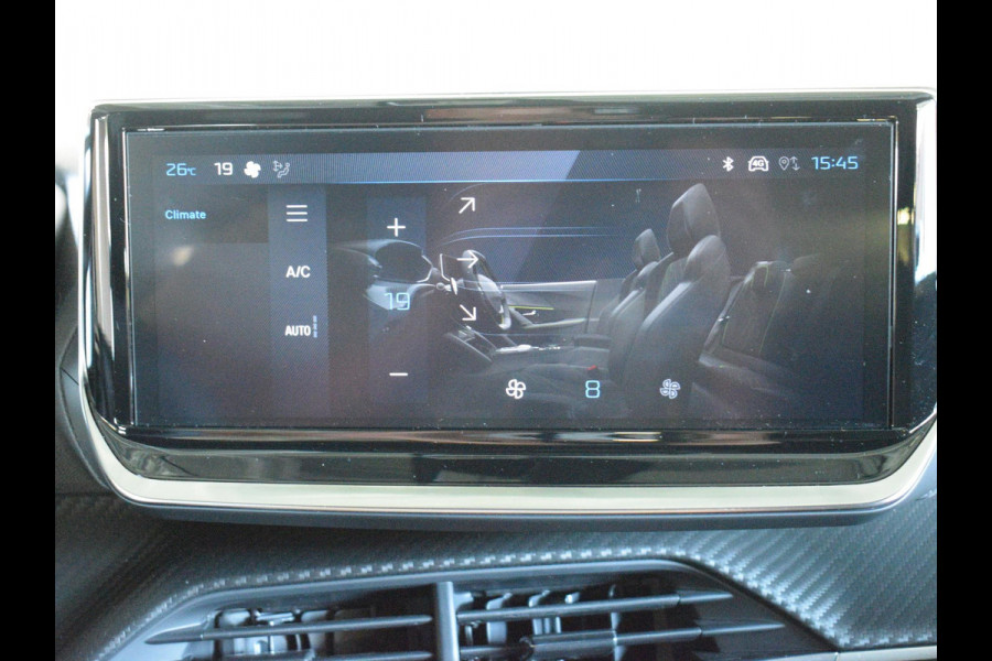 Peugeot 2008 1.2 PureTech 100 Allure ACHTERUITRIJCAMERA MET SENSOREN | NAVIGATIE & CARPLAY | E.C.C. |