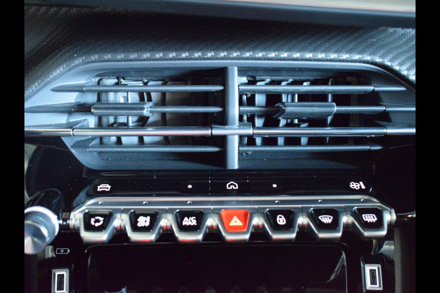 Peugeot 2008 1.2 PureTech 100 Allure ACHTERUITRIJCAMERA MET SENSOREN | NAVIGATIE & CARPLAY | E.C.C. |