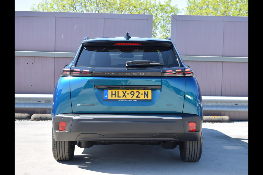 Peugeot e-2008 EV GT Avantage 54 kWh ACHTERUITRIJCAMERA MET SENSOREN | NAVIGATIE & CARPLAY | E.C.C. | VERWARMBARE STOELEN |