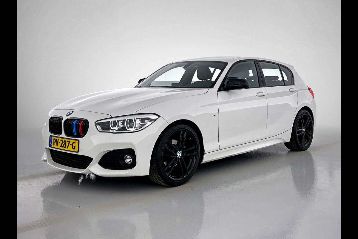 BMW 1-serie 118i Corporate Lease High Executive M-SportAutomaat (M-Pakket, GROOT-NAVIGATIE, STOELVERWARMING, DEALER ONDERHOUDEN) BMW 1-serie 118i Corporate Lease High Executive M-SportAutomaat (M-Pakket, GROOT-NAVIGATIE, STOELVERWARMING, DEALER ONDERHOUDEN)