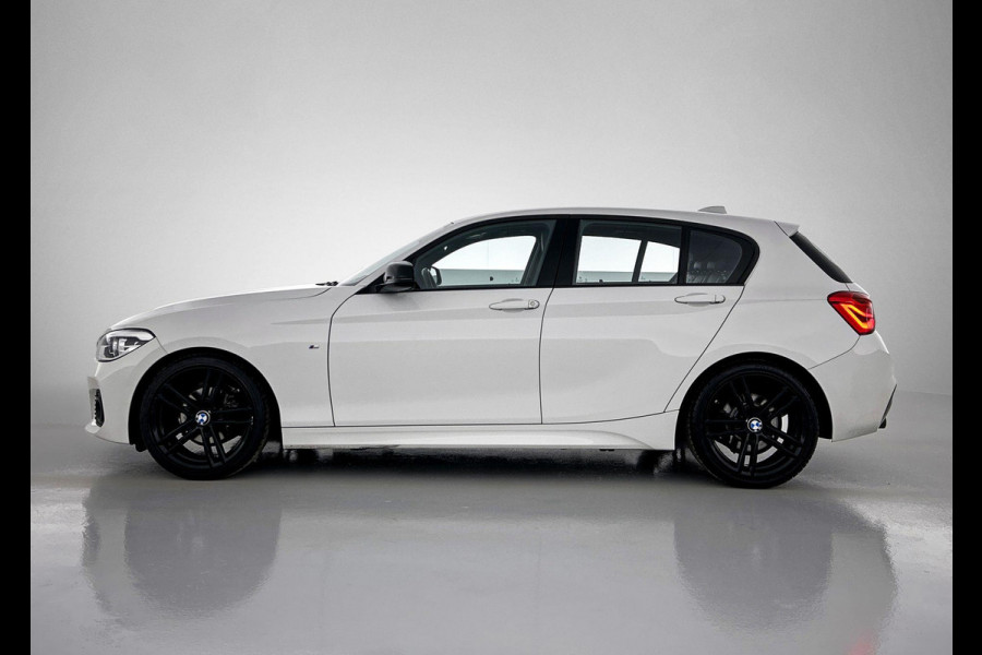 BMW 1-serie 118i Corporate Lease High Executive M-SportAutomaat (M-Pakket, GROOT-NAVIGATIE, STOELVERWARMING, DEALER ONDERHOUDEN)