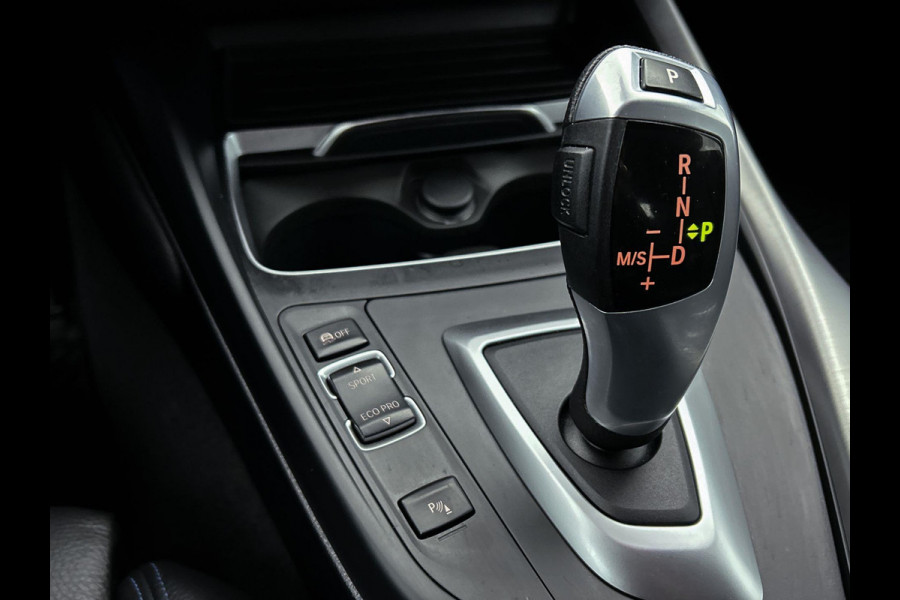 BMW 1-serie 118i Corporate Lease High Executive M-SportAutomaat (M-Pakket, GROOT-NAVIGATIE, STOELVERWARMING, DEALER ONDERHOUDEN)