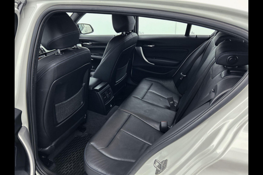 BMW 1-serie 118i Corporate Lease High Executive M-SportAutomaat (M-Pakket, GROOT-NAVIGATIE, STOELVERWARMING, DEALER ONDERHOUDEN)