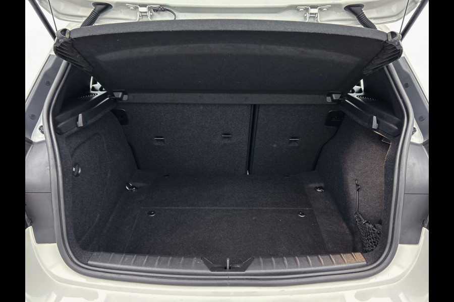 BMW 1-serie 118i Corporate Lease High Executive M-SportAutomaat (M-Pakket, GROOT-NAVIGATIE, STOELVERWARMING, DEALER ONDERHOUDEN)
