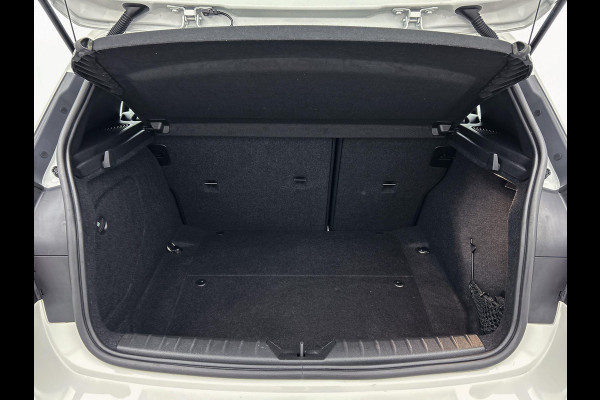 BMW 1-serie 118i Corporate Lease High Executive M-SportAutomaat (M-Pakket, GROOT-NAVIGATIE, STOELVERWARMING, DEALER ONDERHOUDEN)