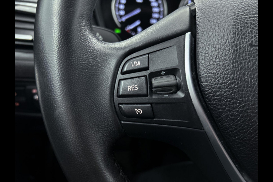 BMW 1-serie 118i Corporate Lease High Executive M-SportAutomaat (M-Pakket, GROOT-NAVIGATIE, STOELVERWARMING, DEALER ONDERHOUDEN)