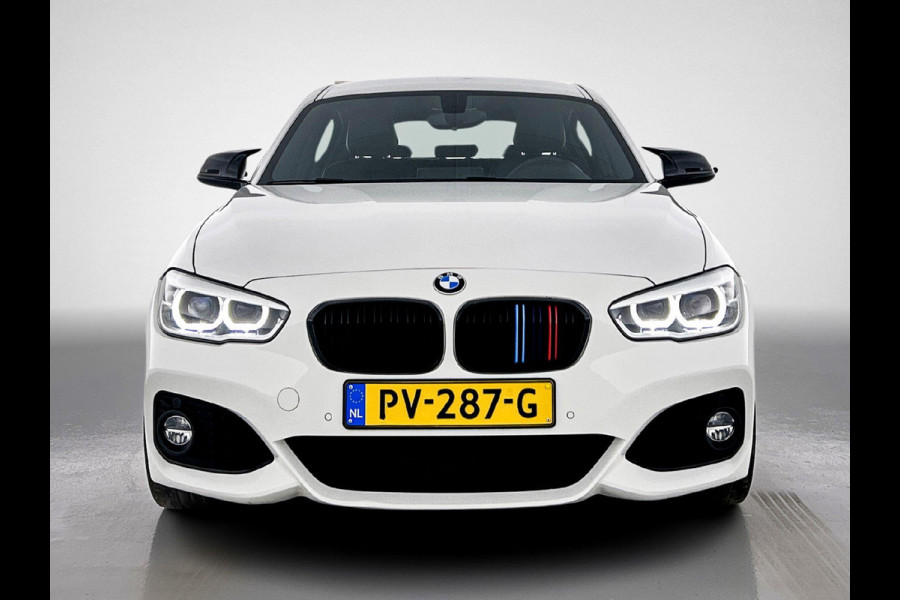 BMW 1-serie 118i Corporate Lease High Executive M-SportAutomaat (M-Pakket, GROOT-NAVIGATIE, STOELVERWARMING, DEALER ONDERHOUDEN)