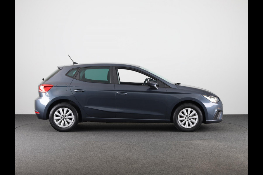 Seat Ibiza 1.0 TSI Style Business Intense 95pk | Navigatie | Lichtmetalen velgen | Cruise controle | Parkeersensoren achter