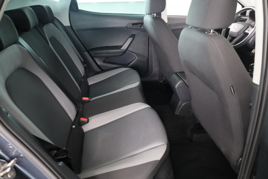 Seat Ibiza 1.0 TSI Style Business Intense 95pk | Navigatie | Lichtmetalen velgen | Cruise controle | Parkeersensoren achter
