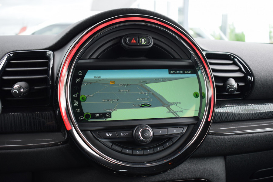 MINI Clubman 1.5 Cooper Pepper Serious Business | Automaat | H/K | 17” LM | Cruise