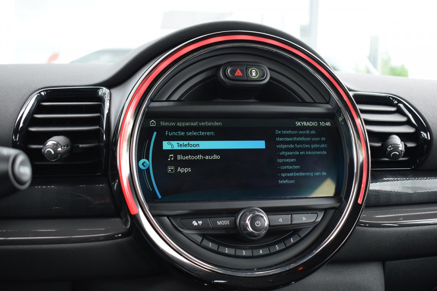 MINI Clubman 1.5 Cooper Pepper Serious Business | Automaat | H/K | 17” LM | Cruise